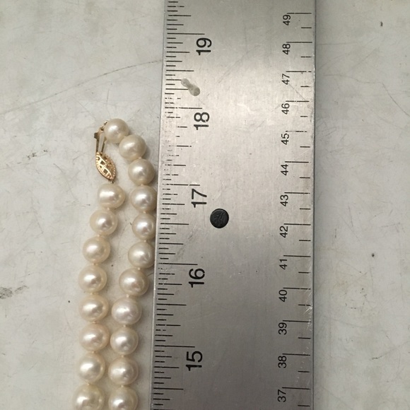 SOLD Vintage | Genuine Pearl Necklace - Picture 6 of 6